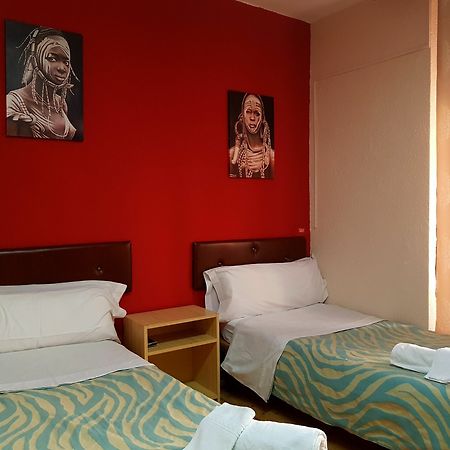 Hostal Padre Isla 1 Leon Bagian luar foto