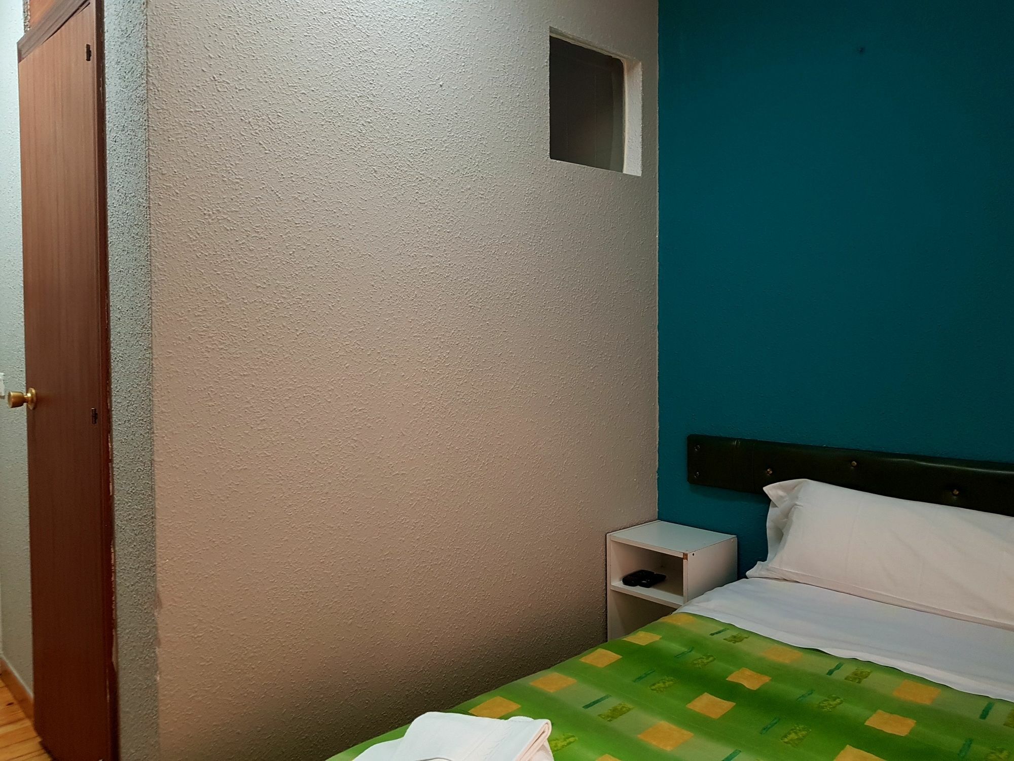 Hostal Padre Isla 1 Leon Bagian luar foto
