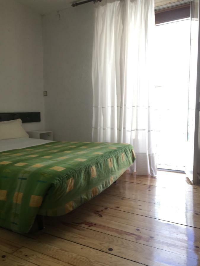 Hostal Padre Isla 1 Leon Bagian luar foto